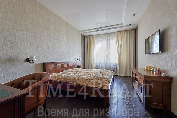 Продается 3-комн. квартира, 100,1 м²