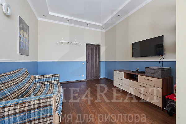 Продается 3-комн. квартира, 100,1 м²