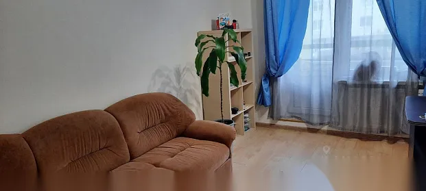 3-комн. квартира, р-н Василеостровский