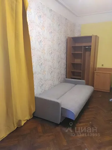 3-комн. квартира, р-н Василеостровский