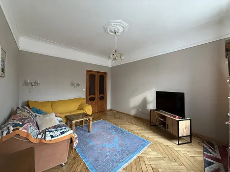 Продается 4-комн. квартира, 87,4 м²