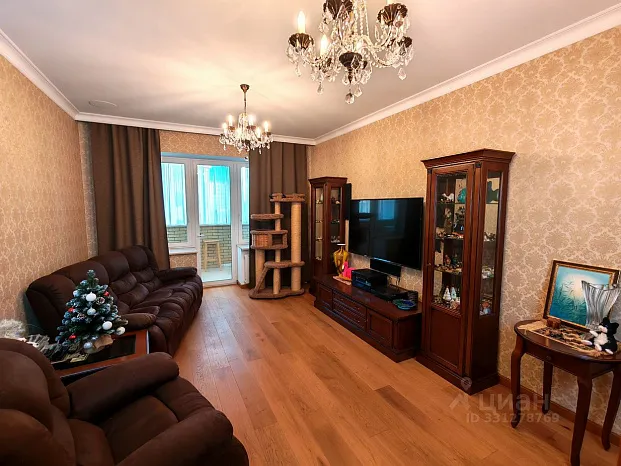 3-комн. квартира, р-н Петроградский